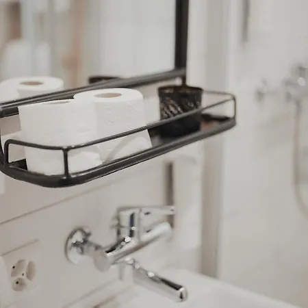 호텔 No8 Boutique - Self Check In Unterseen