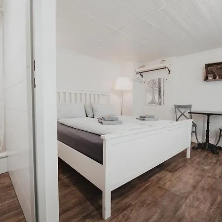 No8 Boutique - Self Check In 호텔