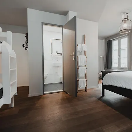 No8 Boutique - Self Check In