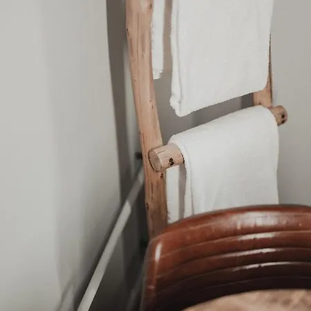 Отель No8 Boutique - Self Check In Unterseen