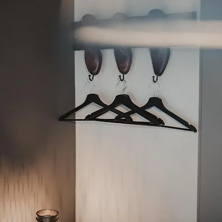 No8 Boutique - Self Check In Отель Unterseen