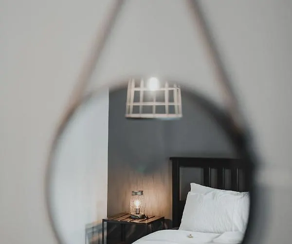 No8 Boutique - Self Check In Unterseen